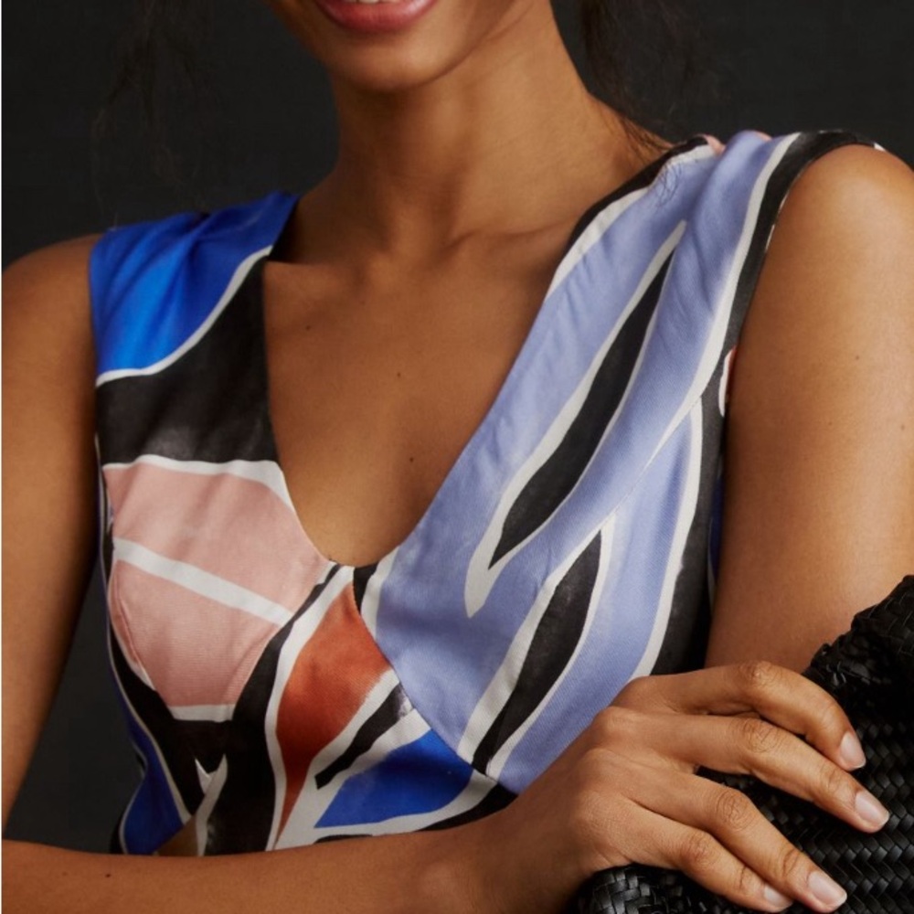 Open back printed midi dress worn once this dress has color variations